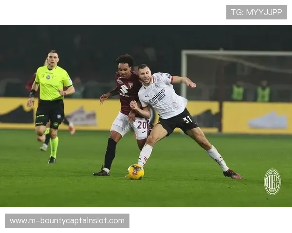 迈尼昂屡献神扑，米兰门将成德比战后防中流砥柱